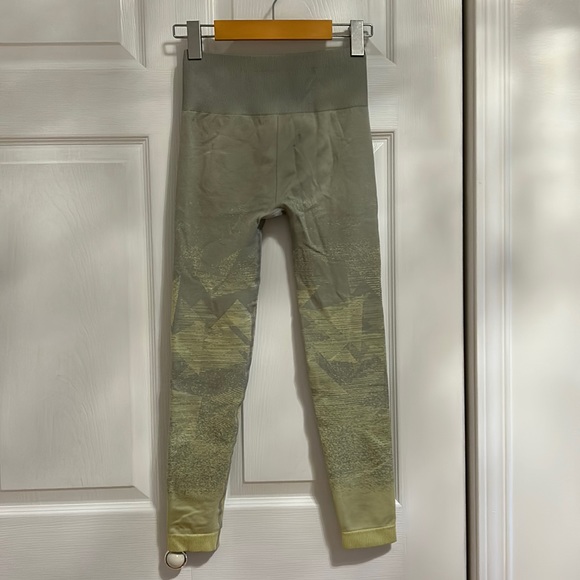 Gymshark leggings - Picture 2 of 2